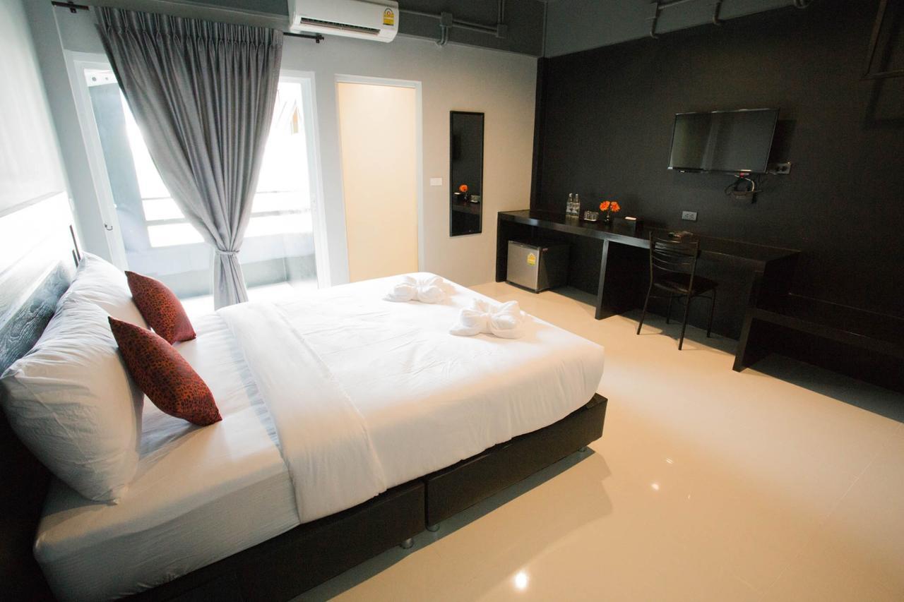 B-Black Residence Chonburi Bagian luar foto